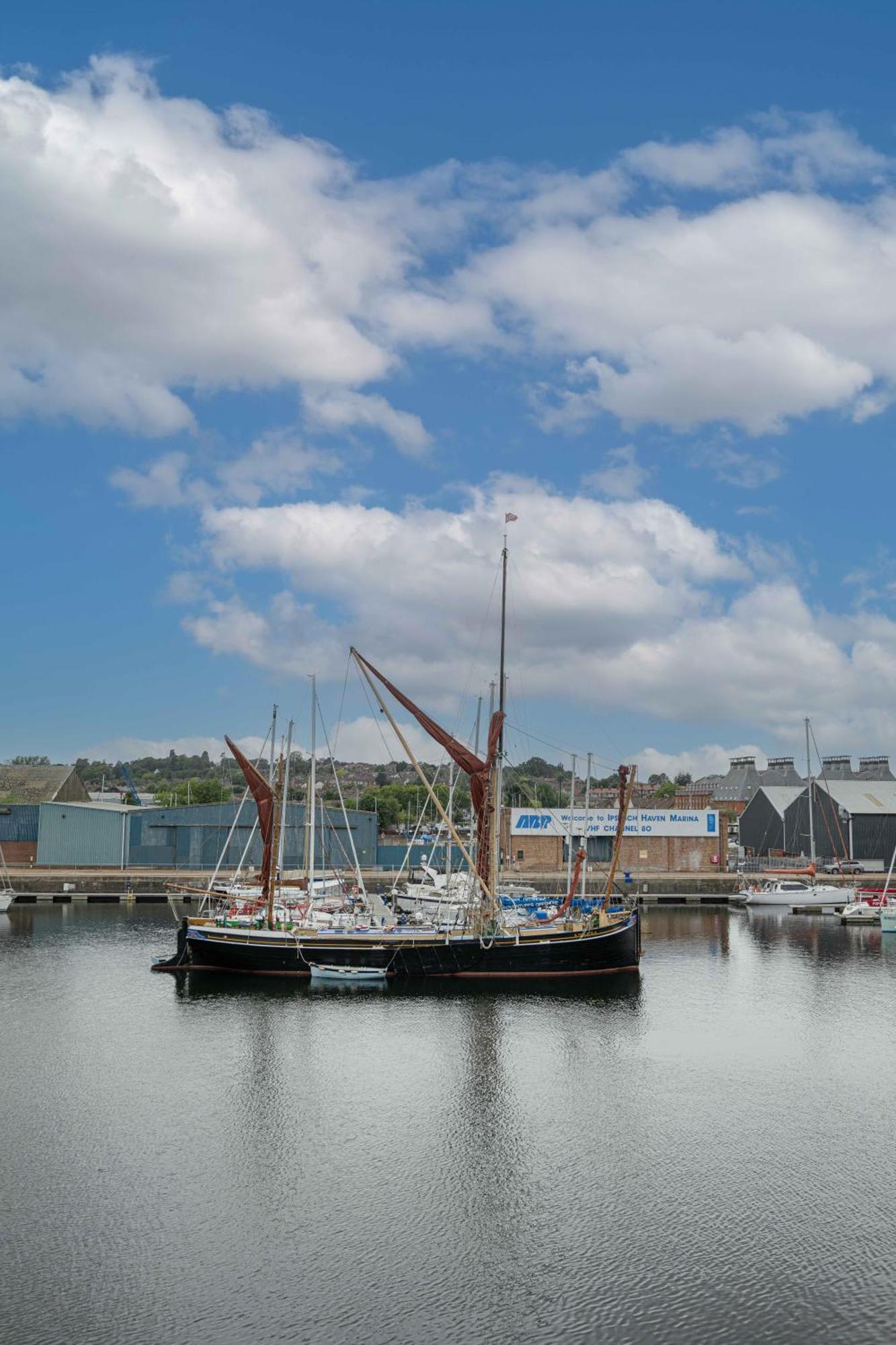 Apartment Marina1 2 Bed2bath Ipswich